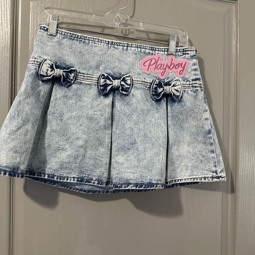 Playboy Denim Skirt with Bows Acid Wash Pleated Mini Skirt NWT Size 7